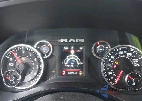 2020 Ram 1500 Big Horn 4X4 6'4 Box from USA, damaged, VIN 1C6SRFBT3LN290046